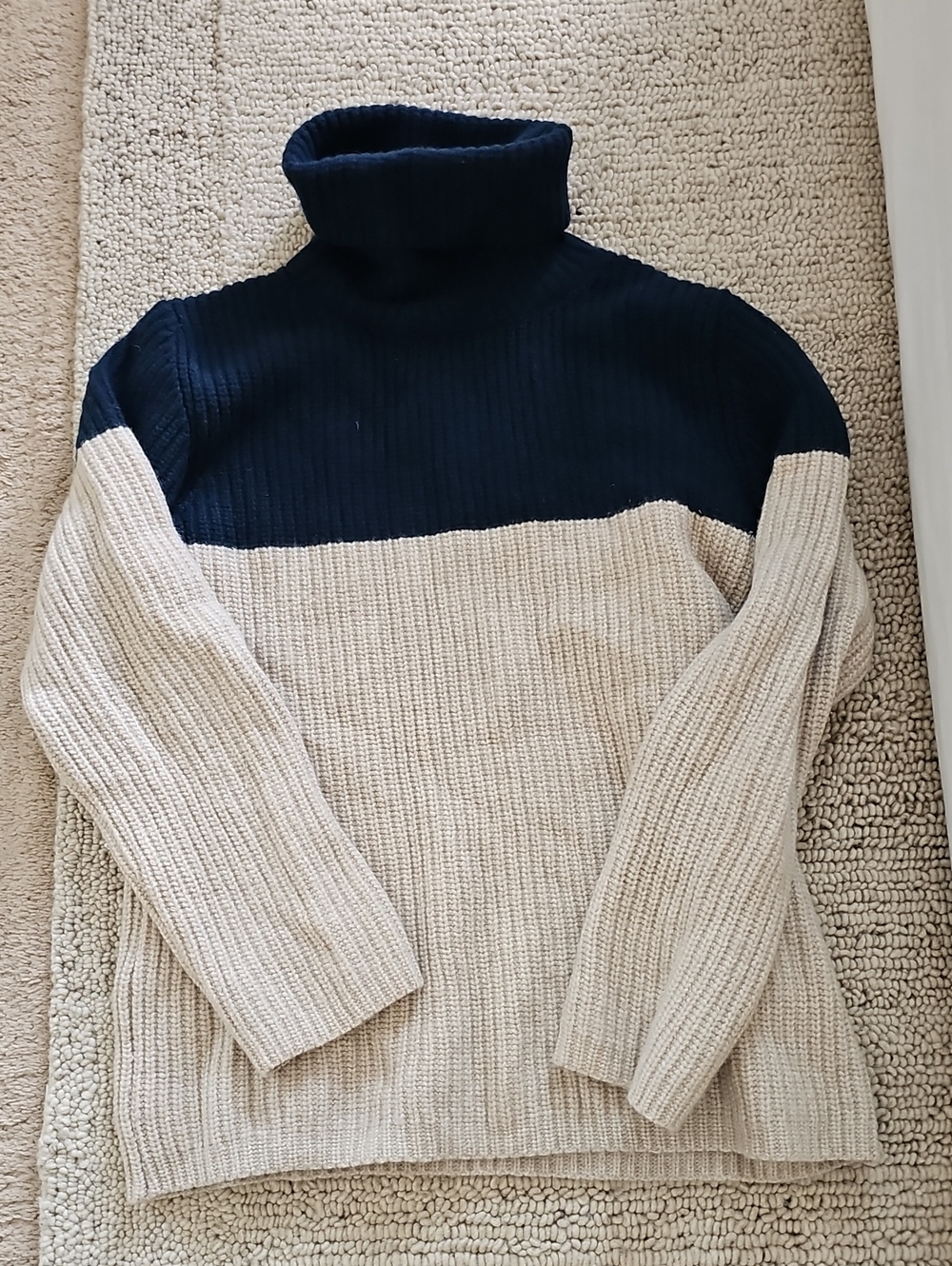 Celtic & Co. 100% Wool Knit Turtleneck Sweater M